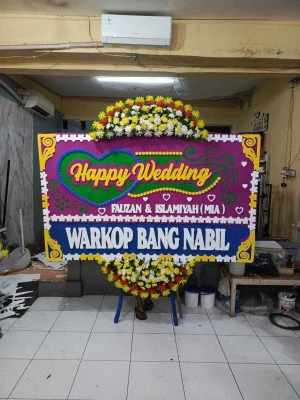 Papan Bunga di Pagesangan Jambangan